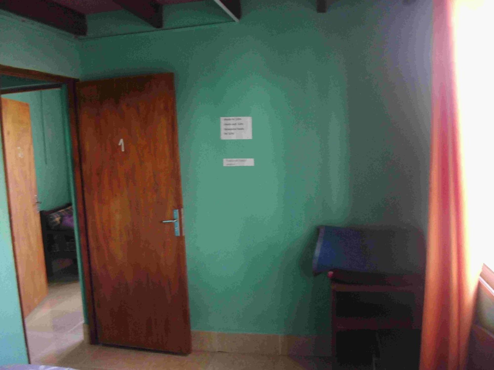 Hostel Lo De Milton Барра-де-Валісас Номер фото